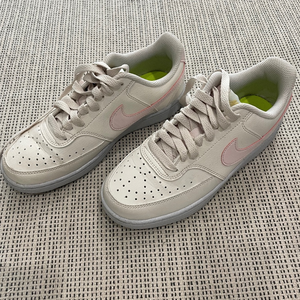 Nike Court Vision